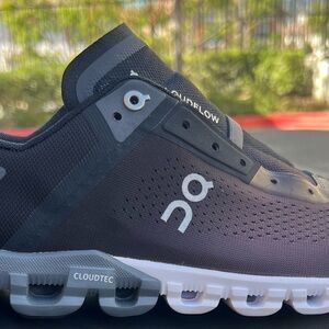 ON CLOUD Men's Black Athletic Shoes NEW